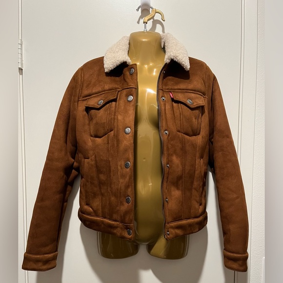 Levi’s Faux Shearling Trucker Jacket - Picture 4 of 9